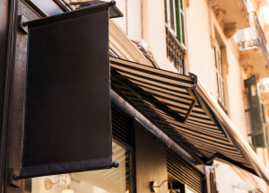 Элементы рекламного оформления фасада магазина или салона услуг | АВТОРГРУПП