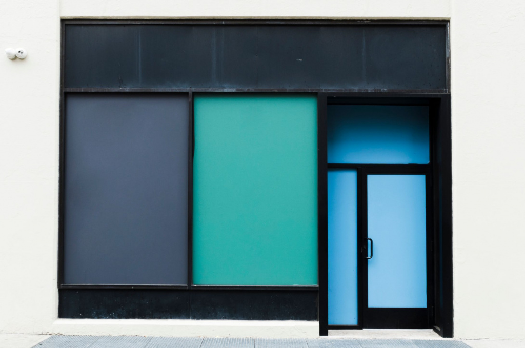 Элементы рекламного оформления фасада магазина или салона услуг №2 | АВТОРГРУПП