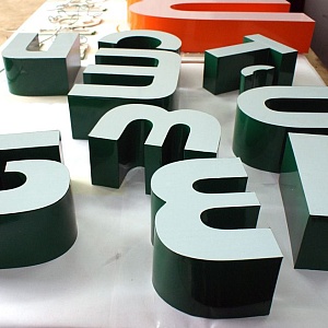 Объемные буквы из ПВХ