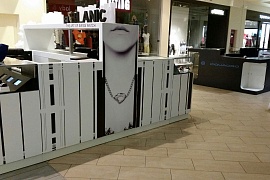 Торговый корнер для ТЦ Blanic