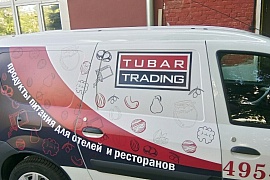 Печать брендированной наклейки на автомобиль Tubar Trading